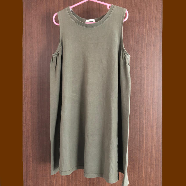 GU(ジーユー)の【値下げ】GU Aラインワンピース 130㎝ キッズ/ベビー/マタニティのキッズ服女の子用(90cm~)(ワンピース)の商品写真