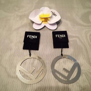 フェンディ(FENDI)のFENDI マグネットチャーム 3個セット☆(キーホルダー)