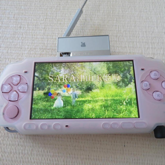 SONY(ソニー)のPSPワンセグチューナー動作確認済み　美品 エンタメ/ホビーのゲームソフト/ゲーム機本体(その他)の商品写真