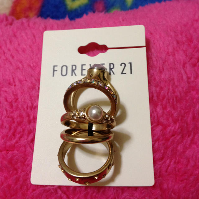 FOREVER 21(フォーエバートゥエンティーワン)のＦ21＊ジュエリーリング レディースのアクセサリー(リング(指輪))の商品写真