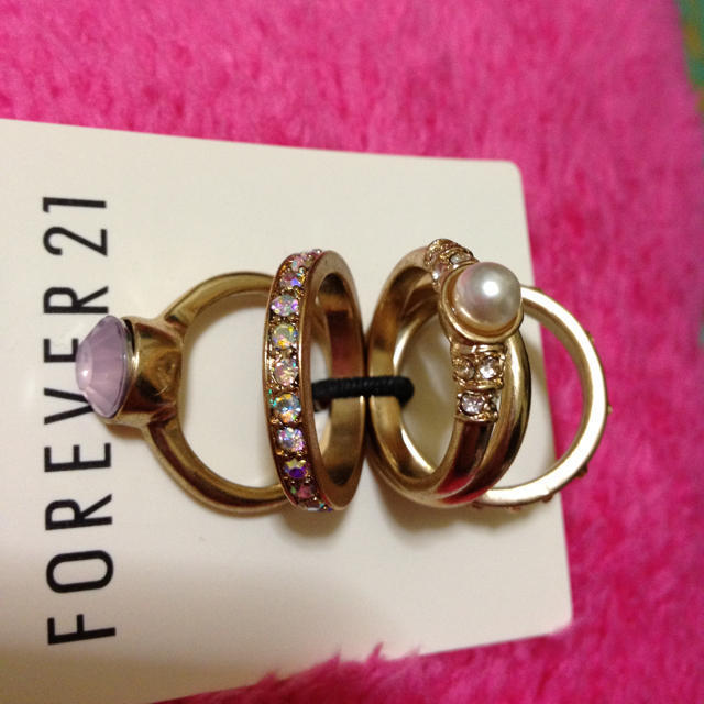 FOREVER 21(フォーエバートゥエンティーワン)のＦ21＊ジュエリーリング レディースのアクセサリー(リング(指輪))の商品写真