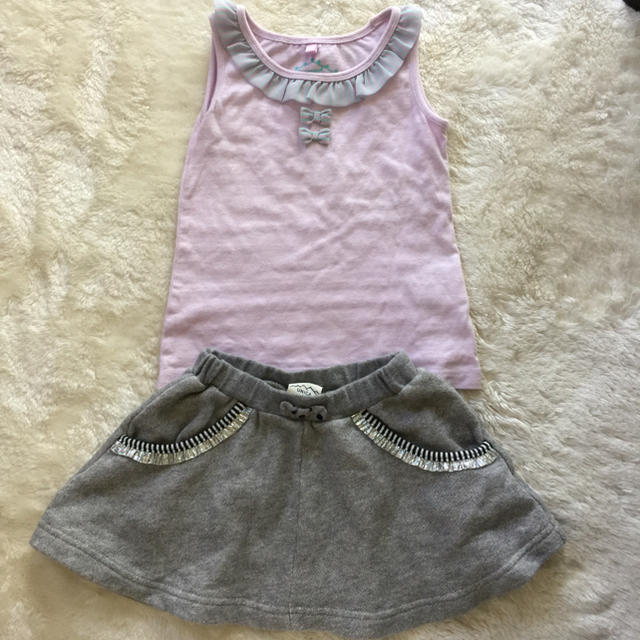 UNICA(ユニカ)のmaroon  Tシャツノースリーブ、UNICA  スカート  100 キッズ/ベビー/マタニティのキッズ服女の子用(90cm~)(Tシャツ/カットソー)の商品写真