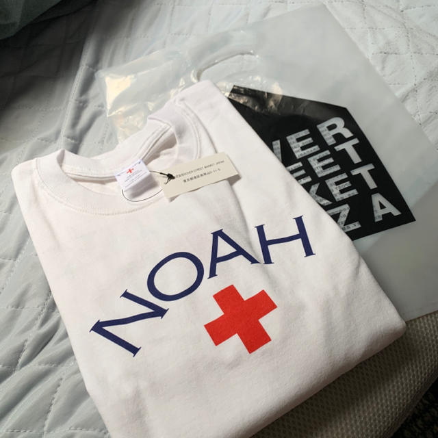 Noah DSM Exclusive Charity Cross Logo