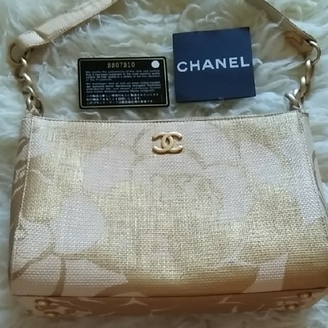 CHANEL　シャネルバッグ　ゴールドCHANELBAG