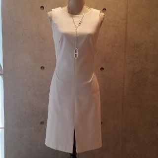 Loro Piana(ひざ丈ワンピース)のフリマアイテム一覧 Loro Piana(ひざ丈ワンピース)のフリマアイテム一覧