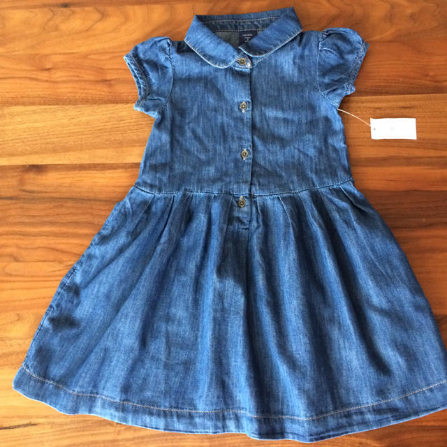 babyGAP(ベビーギャップ)の新品GAPデニムワンピ◡̈♥︎ キッズ/ベビー/マタニティのキッズ服女の子用(90cm~)(ワンピース)の商品写真