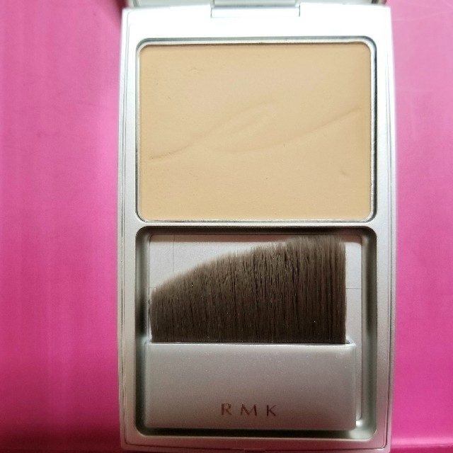 RMK(アールエムケー)のRMK シルクフィットフェイスパウダー  コスメ/美容のベースメイク/化粧品(フェイスパウダー)の商品写真