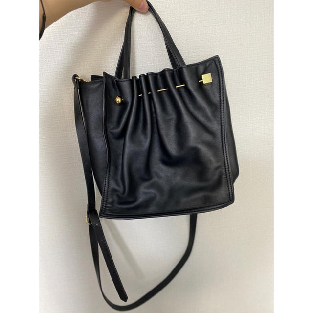 ZARA(ザラ)のZARA TRF レディースのバッグ(ショルダーバッグ)の商品写真