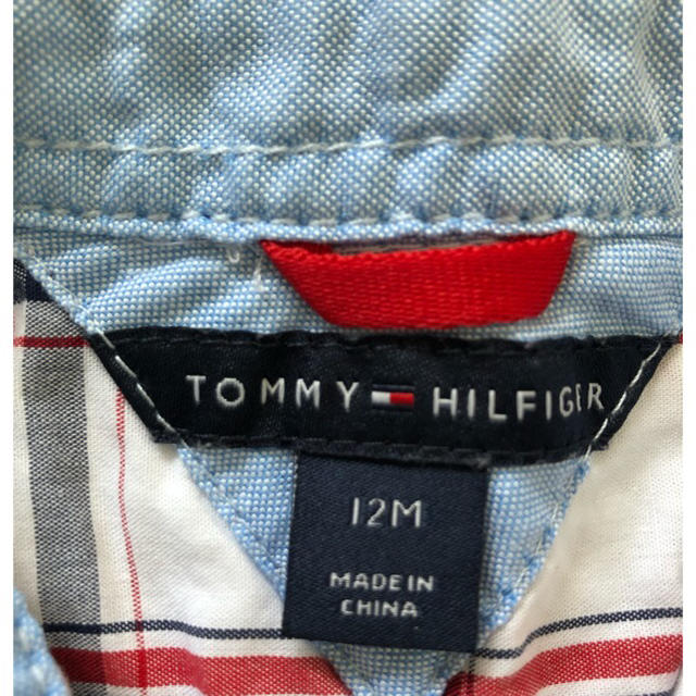 TOMMY HILFIGER(トミーヒルフィガー)の@専用です@TOMMY HILFIGER シャツ2枚組　75cm キッズ/ベビー/マタニティのベビー服(~85cm)(シャツ/カットソー)の商品写真