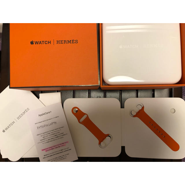 Hermes(エルメス)のHermes Apple Watch スポーツバンド　38mm レディースのファッション小物(腕時計)の商品写真