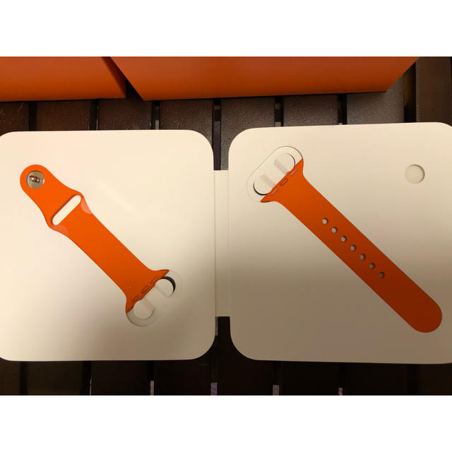 Hermes(エルメス)のHermes Apple Watch スポーツバンド　38mm レディースのファッション小物(腕時計)の商品写真