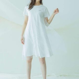 ジルバイジルスチュアート(JILL by JILLSTUART)のジルバイジルスチュアート  白  ワンピース(ひざ丈ワンピース)