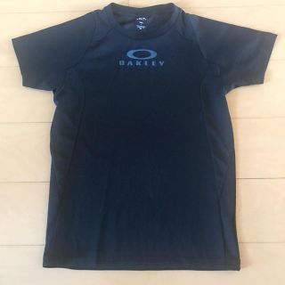 オークリー(Oakley)の今月中お値下げ【送料無料】美品！OAKLEYメンズTシャツSサイズ(Tシャツ/カットソー(半袖/袖なし))