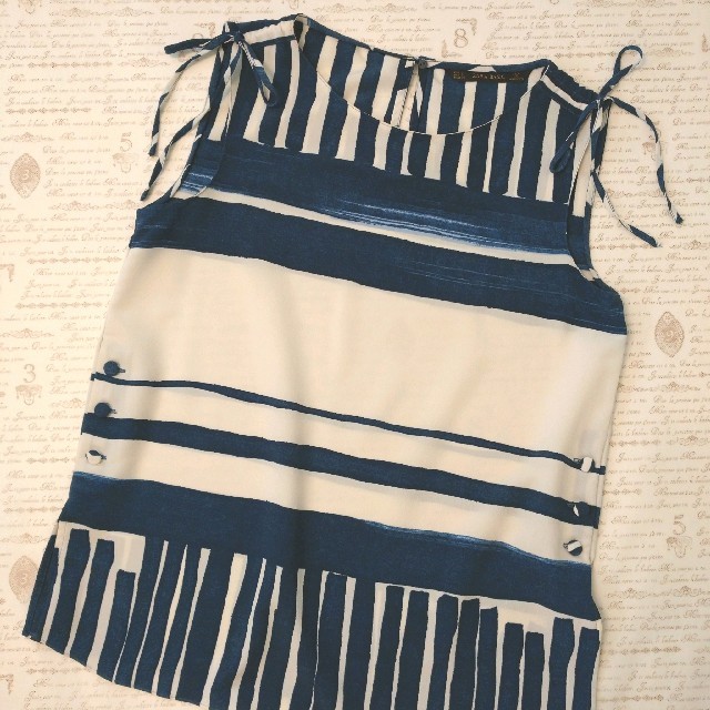 ZARA(ザラ)の【リン様専用】【ZARA】ノースリーブ レディースのトップス(シャツ/ブラウス(半袖/袖なし))の商品写真