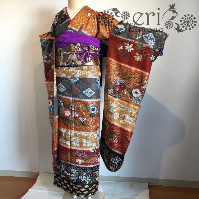 【逸品アンティーク】　伊達襟,長付き！レンガ色に古典、草花、金駒刺繍が綺麗な振袖