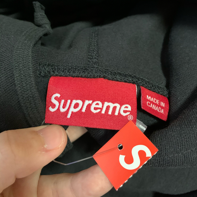 Supreme(シュプリーム)の【確実正規品】Supreme BOXLOGO フーディー黒Lサイズ メンズのトップス(パーカー)の商品写真