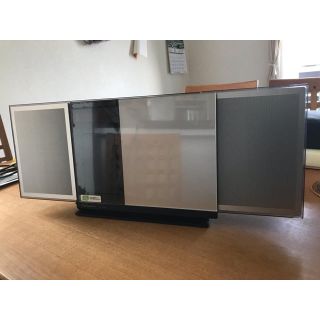 パナソニック(Panasonic)の【中古】パナソニックコンパクトステレオ　SC-HC58シルバー(ポータブルプレーヤー)