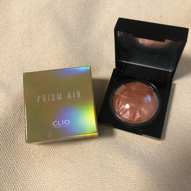 ぱんさん専用CLIO PRISM AIR 20 RED BUD コスメ/美容のベースメイク/化粧品(アイシャドウ)の商品写真