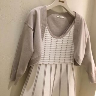 スナイデル(SNIDEL)の【❤︎様専用】snidel ボレロニットカーデ BEG(カーディガン)