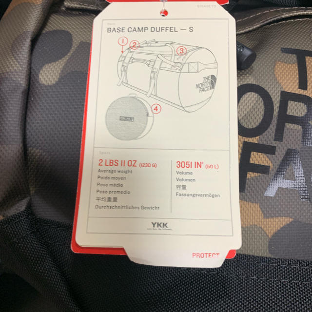 THE NORTH FACE(ザノースフェイス)のノースフェイス ベースキャンプダッフルs 迷彩50L メンズのバッグ(ボストンバッグ)の商品写真