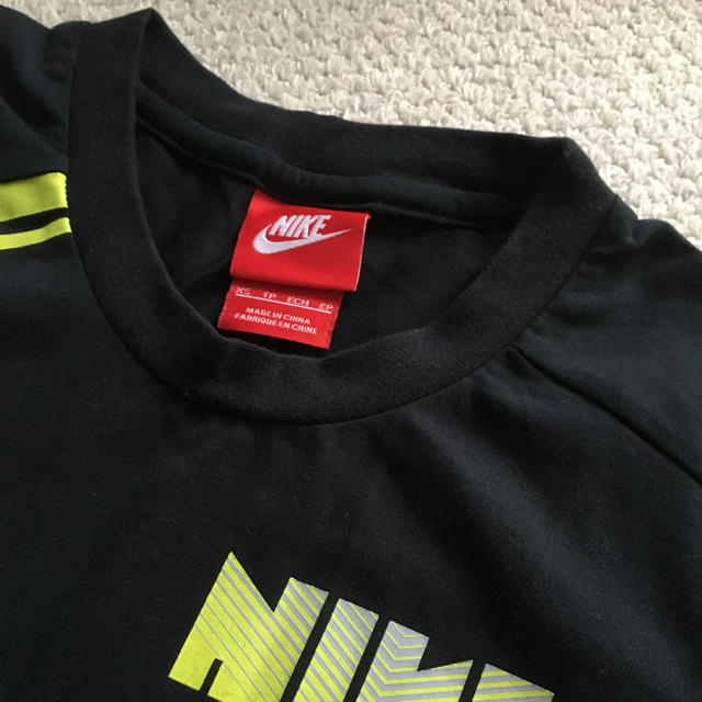 NIKE(ナイキ)のNIKE  キッズ　Tシャツ  キッズ/ベビー/マタニティのキッズ服男の子用(90cm~)(Tシャツ/カットソー)の商品写真