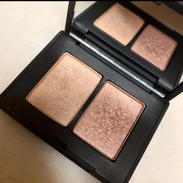 NARS(ナーズ)のNARS デュオアイシャドー 3930 コスメ/美容のベースメイク/化粧品(アイシャドウ)の商品写真