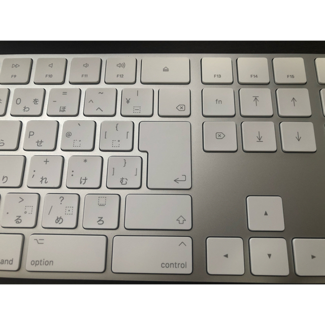 Apple　Magic Keyboard テンキー付き (JIS) MQ052J/A(A1843)　シルバー 元箱あり