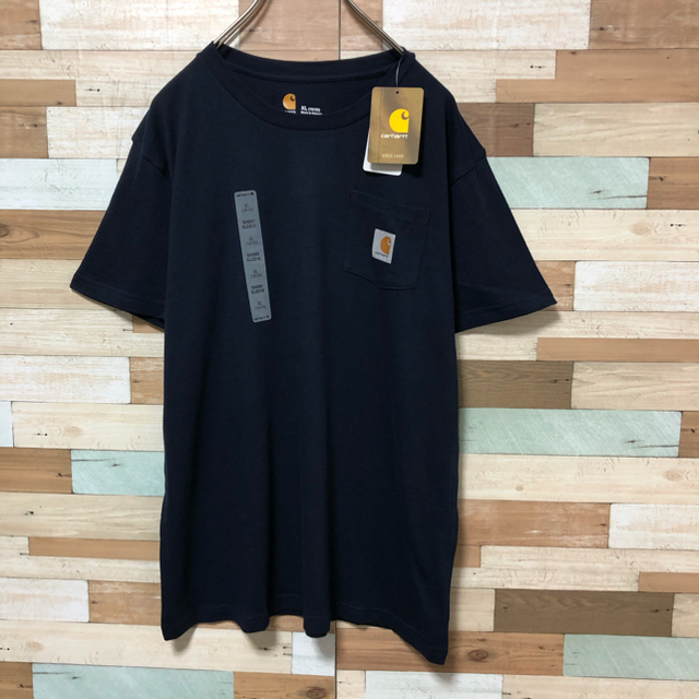 carhartt(カーハート)の【新品未使用品❗️】カーハート　ワンポイント　Tシャツ　ポケット付き メンズのトップス(Tシャツ/カットソー(半袖/袖なし))の商品写真