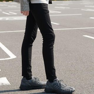 ステュディオス(STUDIOUS)の“ISKO HI-STRETCH SKINNY” 29ｲﾝﾁ ブラック(デニム/ジーンズ)