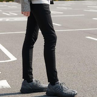 ステュディオス(STUDIOUS)のISKO HI-STRETCH SKINNY” 29ｲﾝﾁ ブラック(デニム/ジーンズ)