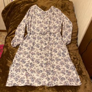 ジーユー(GU)の【美品】花柄 ロング丈 コート ワンピース XL 透けない(ロングワンピース/マキシワンピース)