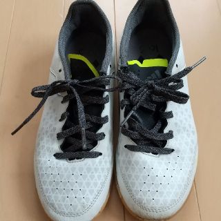 アディダス(adidas)のアディダス フットサルシューズ23cm(シューズ)