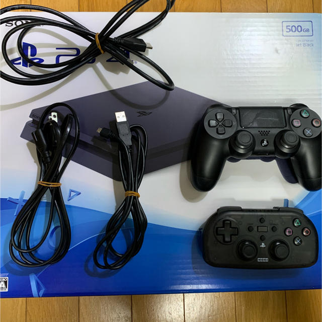 PlayStation4(プレイステーション4)のSONY PlayStation4 本体 CUH-2000AB01 エンタメ/ホビーのゲームソフト/ゲーム機本体(家庭用ゲーム機本体)の商品写真