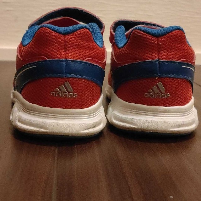 adidas(アディダス)のadidas アディダス スニーカー 13cm キッズ/ベビー/マタニティのベビー靴/シューズ(~14cm)(スニーカー)の商品写真