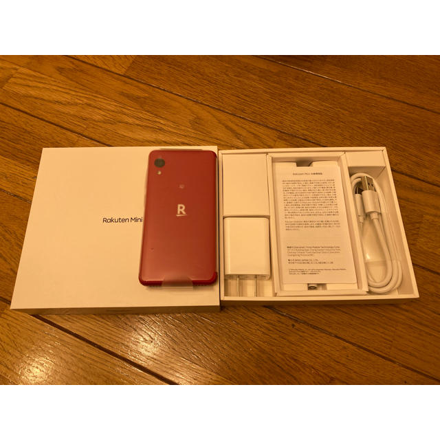 【1度使用のみ★美品】Rakuten mini RED《即日発送♩》 スマホ/家電/カメラのスマートフォン/携帯電話(スマートフォン本体)の商品写真