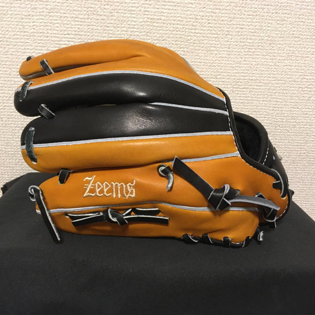 Zeems(ジームス)のジームス　軟式　オーダーグラブ　メーカー型付け　屋外未使用 スポーツ/アウトドアの野球(グローブ)の商品写真