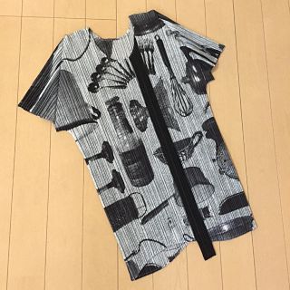 プリーツプリーズイッセイミヤケ(PLEATS PLEASE ISSEY MIYAKE)の【美品】プリーツプリーズ イッセイミヤケ カットソー  トップス(カットソー(半袖/袖なし))