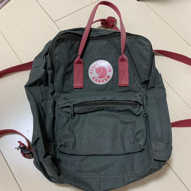 FJALL RAVEN - カンケンリュック 16L カーキ、ワインレッドの FJALL RAVEN - カンケンリュック 16L カーキ、ワインレッドの