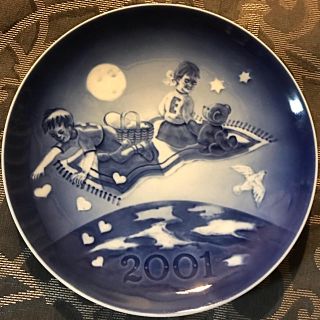 ロイヤルコペンハーゲン(ROYAL COPENHAGEN)の☆ロイヤルコペンハーゲン☆2001ミレニアムプレート　未使用　箱付き(食器)