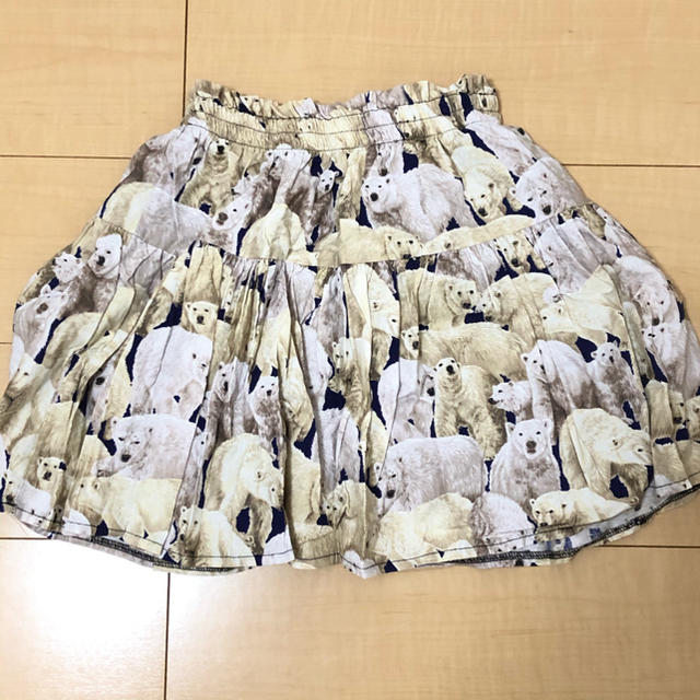 個性派★白くま柄スカート レディースのスカート(ひざ丈スカート)の商品写真