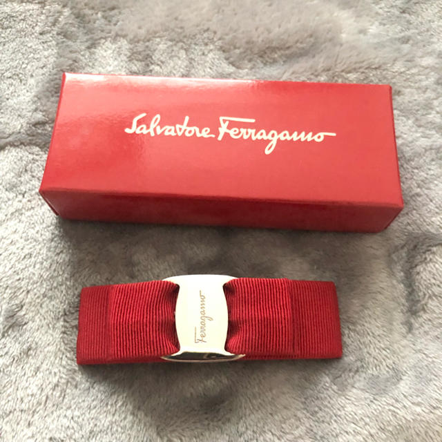 Salvatore Ferragamo(サルヴァトーレフェラガモ)のフェラガモ　バレッタ レディースのヘアアクセサリー(バレッタ/ヘアクリップ)の商品写真