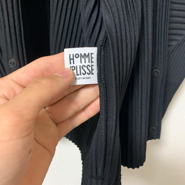 ISSEY MIYAKE(イッセイミヤケ)のイッセイミヤケ　カーディガン メンズのトップス(カーディガン)の商品写真