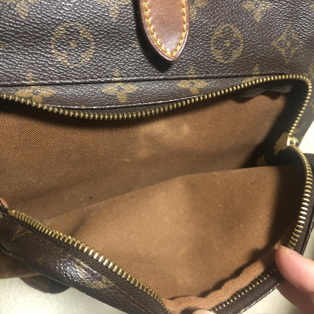 LOUIS VUITTON(ルイヴィトン)のルイヴィトン　モンスリ GM レディースのバッグ(リュック/バックパック)の商品写真