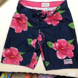 エアロポステール(AEROPOSTALE)のAEROPOSTALE メンズ短パン　花柄　お洒落　used 美品(その他)