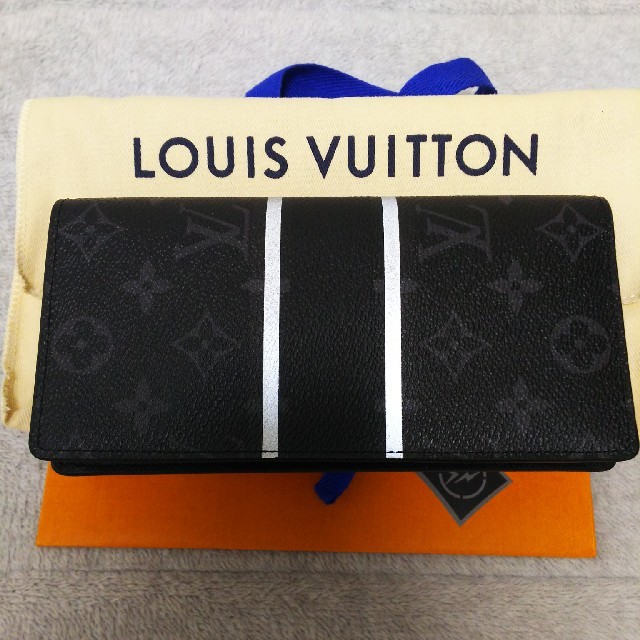 LOUIS VUITTON(ルイヴィトン)の★定価以下★【新品未使用】LOUISVUITTON×FRAGMENTウォレット メンズのファッション小物(長財布)の商品写真