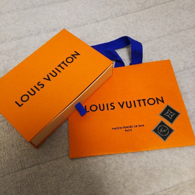 LOUIS VUITTON(ルイヴィトン)の★定価以下★【新品未使用】LOUISVUITTON×FRAGMENTウォレット メンズのファッション小物(長財布)の商品写真