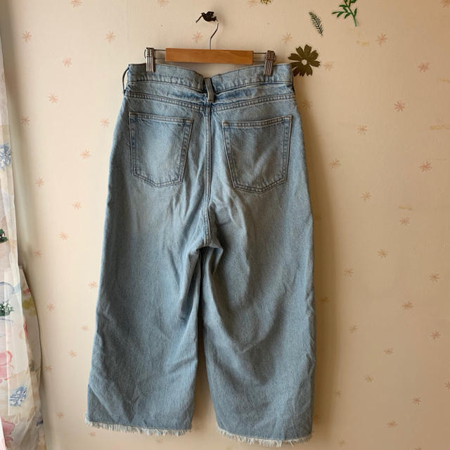 LOWRYS FARM(ローリーズファーム)のデニムワイドパンツ レディースのパンツ(デニム/ジーンズ)の商品写真