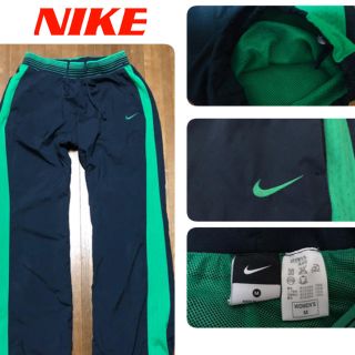 ナイキ(NIKE)のNike のナイロン　パンツ  レディース　(M)(その他)