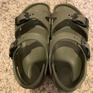 ビルケンシュトック(BIRKENSTOCK)のemi様専用キッズ　ビルケン　サンダル　カーキ　グリーン(サンダル)