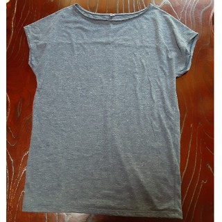 ユニクロ(UNIQLO)のユニクロ　レディースTシャツ(Tシャツ(半袖/袖なし))